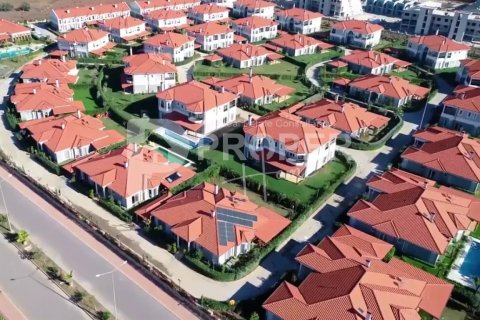 Villa  in Antalya, Turkey No. 42936
