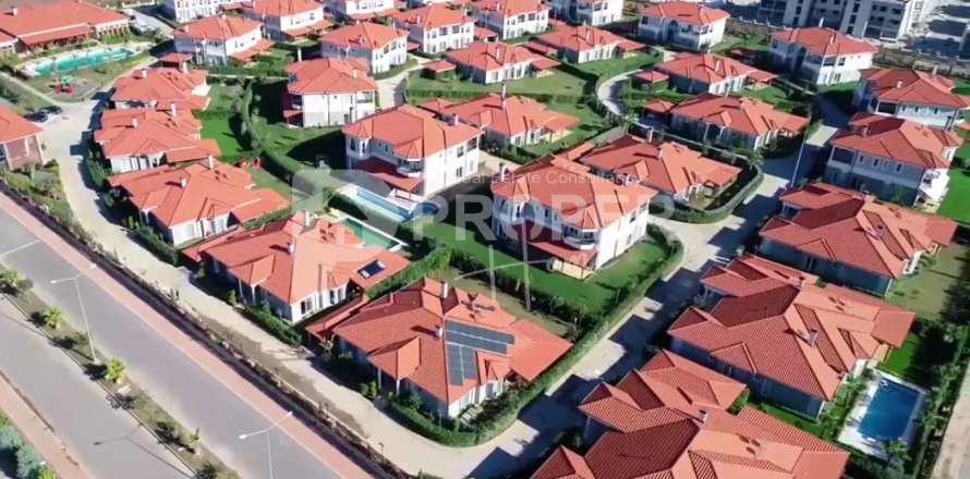 Villa  i Antalya, Turkiet Nr. 42936