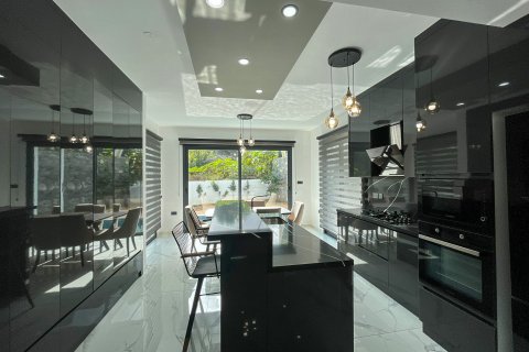 Продажа виллы  в Гирне, Северный Кипр 4 комн., 230м2, №210902 – фото 22