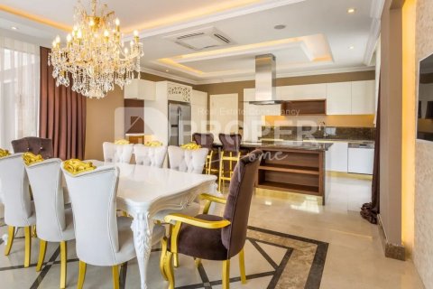 ویلا در  Kemer ، ترکیه 650 متر مربع.  شماره 40985 - 17