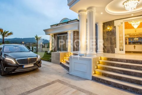 ویلا در  Kemer ، ترکیه 650 متر مربع.  شماره 40985 - 4
