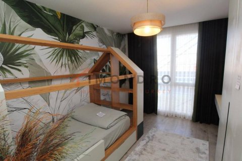 Apartment for sale in Beylikduezue, Istanbul, Turkey, 3 bedrooms, 179m2, No. 152783 – photo 13