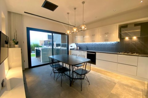 Villa i Famagusta, Nr. 211023 - 21