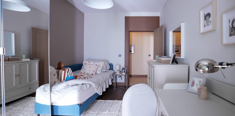 3+1 Lejlighed i Flamingo Alkent, Istanbul, Tyrkiet Nr. 119149