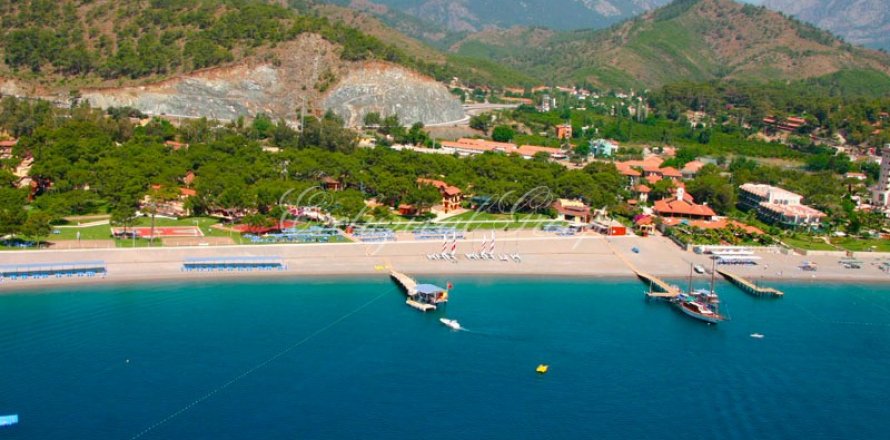 4+1 Villa in Kemer, Antalya, Turkey No. 192010