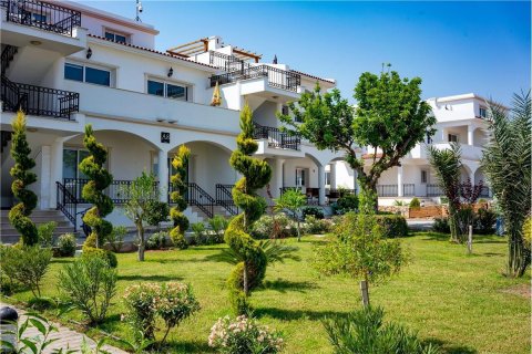 Apartment in Esentepe, Girne, Northern Cyprus No. 144827
