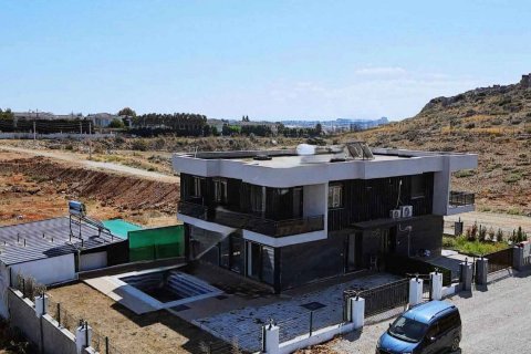 ویلا در Muratpasa، Antalya ، ترکیه 3 خوابه ، 180 متر مربع. شماره 211769
