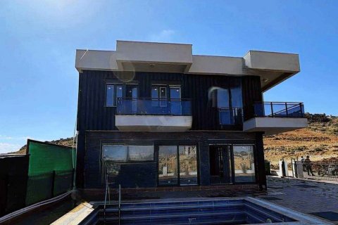 Villa for sale in Muratpasa, Antalya, Turkey, 3 bedrooms, 180.0m2, No. 211769 – photo 9