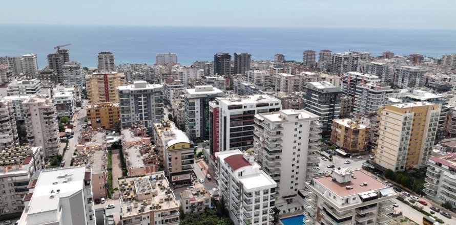 2+1 Lägenhet  i Mahmutlar, Antalya, Turkiet Nr. 118032