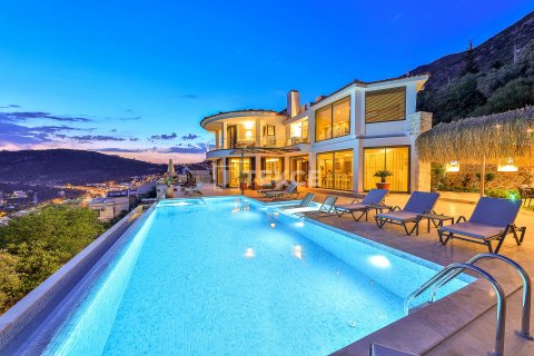 5+1 Villa  in Kas, Antalya, Türkei Nr. 193853