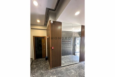 Apartment for sale  in Üsküdar, Istanbul, Turkey, 6 bedrooms, 284m2, No. 206965 – photo 14