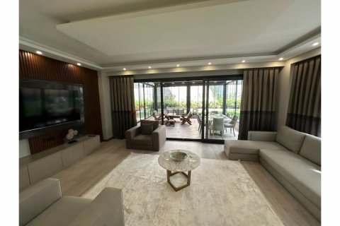 Apartment for sale  in Üsküdar, Istanbul, Turkey, 6 bedrooms, 284m2, No. 206965 – photo 11