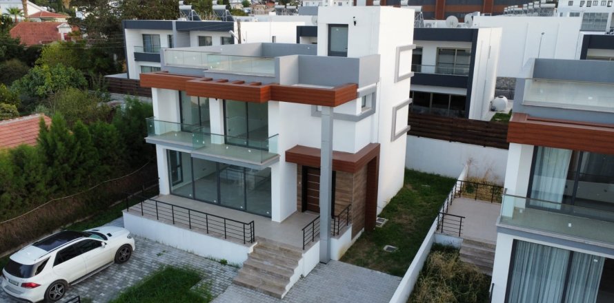 Villa  in Alsancak, Girne,  Nr. 210871