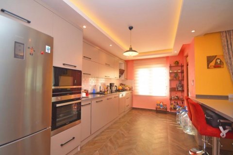 Продажа квартиры  в Аланье, Анталье, Турция 3+1, 150м2, №115458 – фото 17