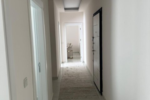 2+1 Leilighet  i Mahmutlar, Antalya, Tyrkia Nr. 131723 - 25