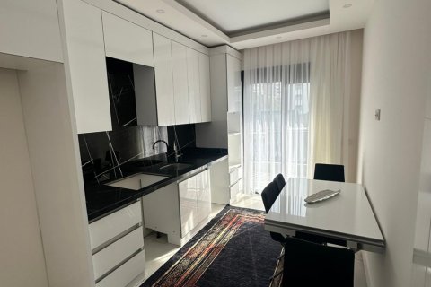 2+1 Leilighet  i Mahmutlar, Antalya, Tyrkia Nr. 131723 - 26