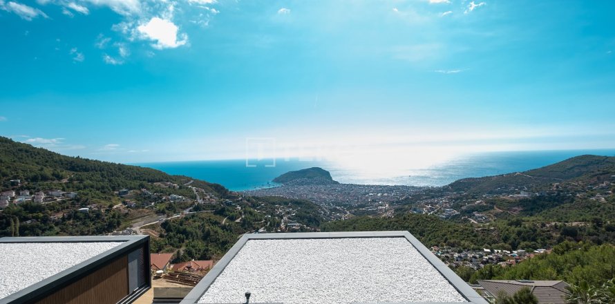 Villa 8+1 Alanya, Antalya, Türkiye №120951