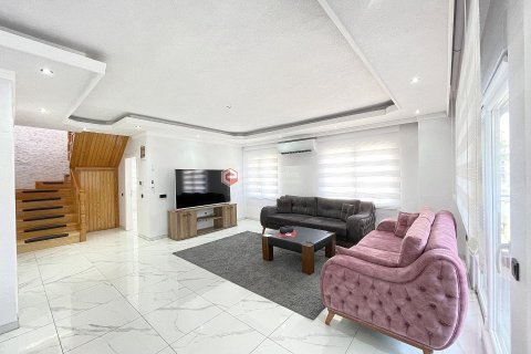 3+1 Lägenhet i Alanya, Antalya, Turkiet Nr. 144367 - 2