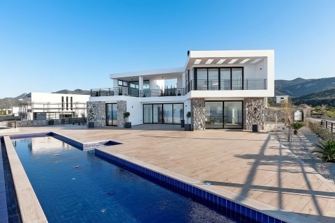 Villa  in Northern Cyprus No. 122920