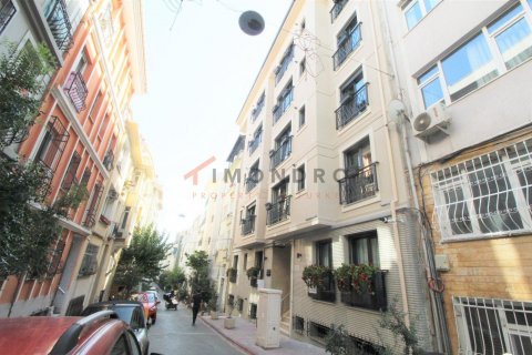 آپارتمان در Beyoglu،  Istanbul ، ترکیه 4 خوابه ، 129 متر مربع.  شماره 152377 - 3