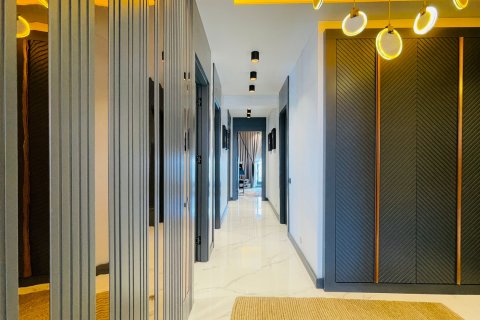 4+1 Lejlighed  i Mersin, Tyrkiet Nr. 153949 - 14