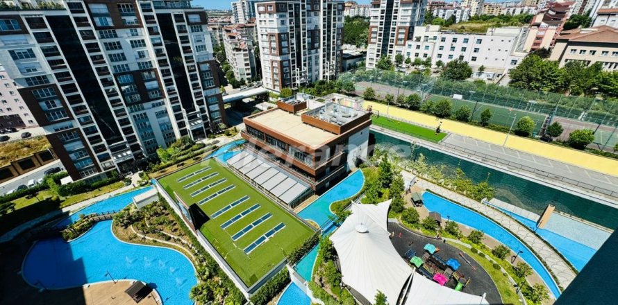 4+1 Leilighet  i Istanbul, Tyrkia Nr. 210365