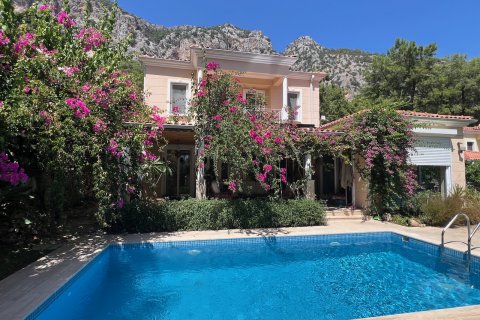 2+2 Villa  i Gocek, Mugla, Turkiet Nr. 194034