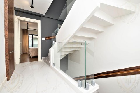 Villa  4+1  İstanbul, Türkiye №131196 - 3