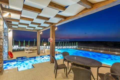 Villa for sale in Northern Cyprus, 4 bedrooms, 335m2, No. 138867 – photo 16