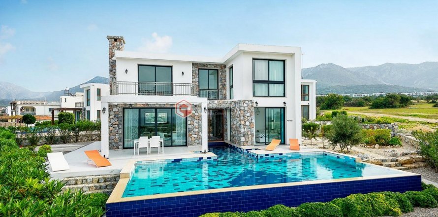 4+1 Villa in Northern Cyprus No. 138867