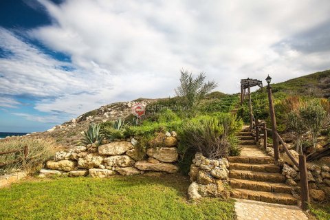 Villa for sale in Northern Cyprus, 4 bedrooms, 335m2, No. 138867 – photo 20