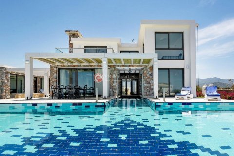Villa for sale in Northern Cyprus, 4 bedrooms, 335m2, No. 138867 – photo 3