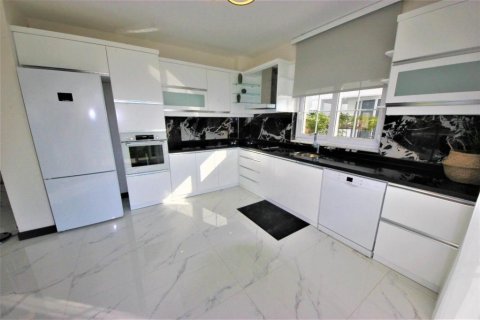 Villa  i Kargicak, Alanya, Antalya, Turkiet Nr. 210296 - 3