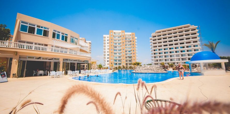 Apartment in Famagusta, Northern Cyprus No. 210552