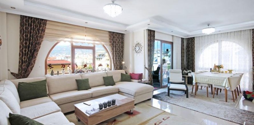 Takvåning i Oba, Antalya, Turkiet Nr. 143195