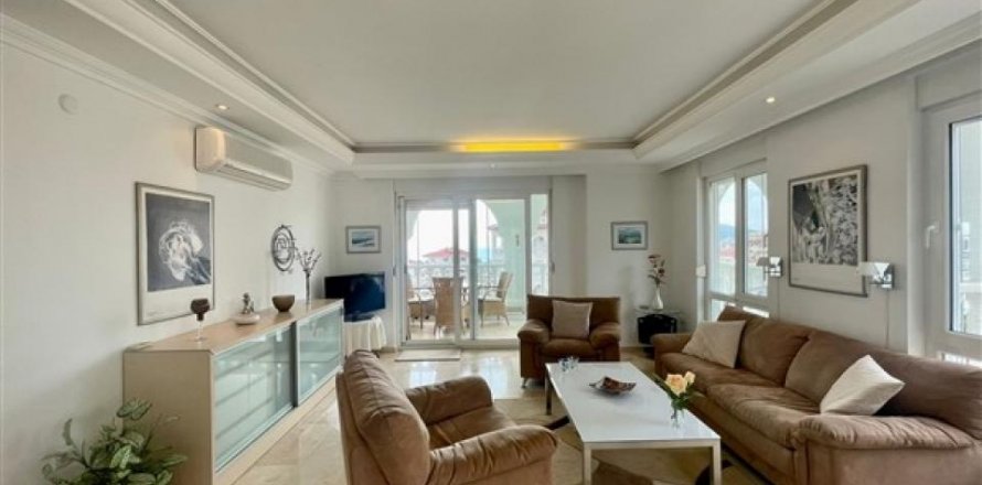 2+1 Apartment  in Cikcilli, Antalya, Turkey No. 115435