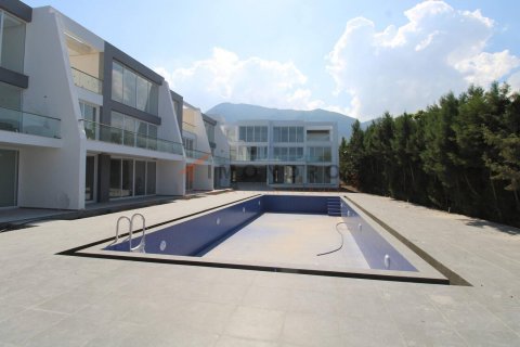 Apartment for sale in Girne, Northern Cyprus, 3 bedrooms, 157m2, No. 151650 – photo 28