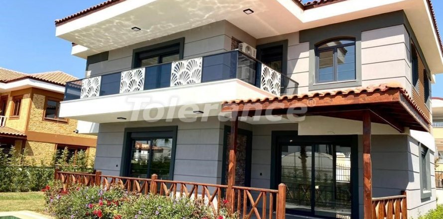 ویلا در Belek ، ترکیه 3 خوابه ، 240 متر مربع. شماره 30580