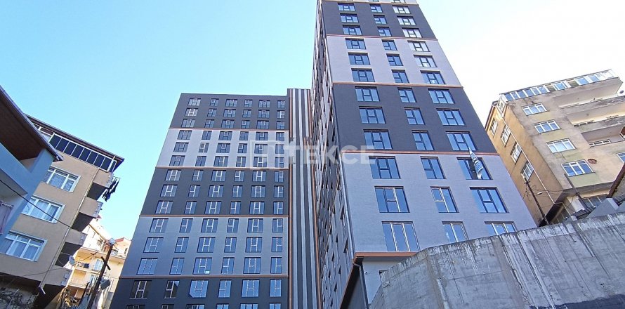 1+1 Apartment  in Istanbul, Turkey No. 67860