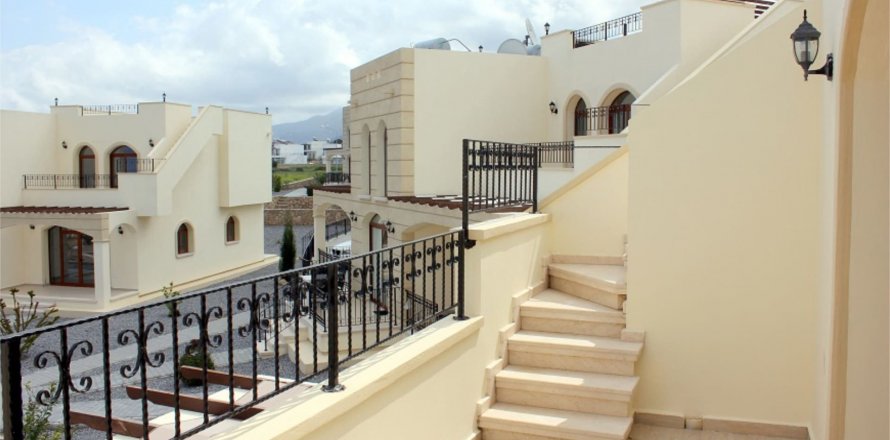 در در Sea Magic Garden Esentepe ، ترکیه 100 متر مربع. شماره 153593