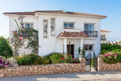 5+1 Villa i Sea Magic Garden, Esentepe, Girne,  Nr. 153510