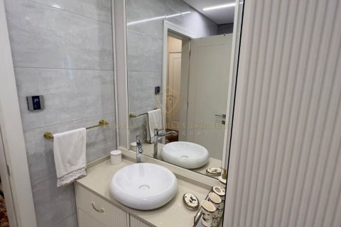 Apartment for sale  in Istanbul, Turkey, 4 bedrooms, 215m2, No. 147758 – photo 4