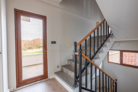 5+1 Villa  i Zekeriyakoy, Istanbul, Tyrkiet Nr. 147435 - 17