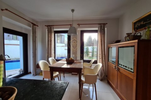 5+1 Villa  i Zekeriyakoy, Istanbul, Tyrkiet Nr. 147440 - 2