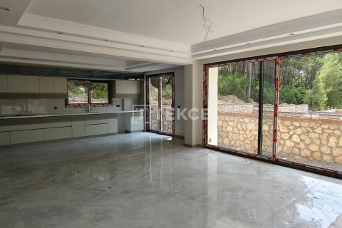 4+1 Villa  in Fethiye, Mugla, Türkei Nr. 194022 - 20