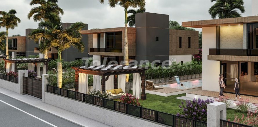 4+1 Villa  in Mersin, Turkey No. 143036