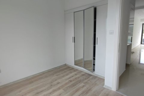 آپارتمان در  Alsancak ، ترکیه 85 متر مربع.  شماره 210575 - 12