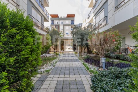 Lägenhet  i Konyaalti, Antalya, Turkiet Nr. 192307 - 2