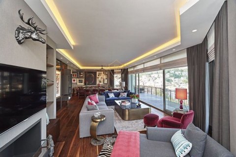 5+1 Wohnung in Istanbul, Türkei Nr. 150744 - 8