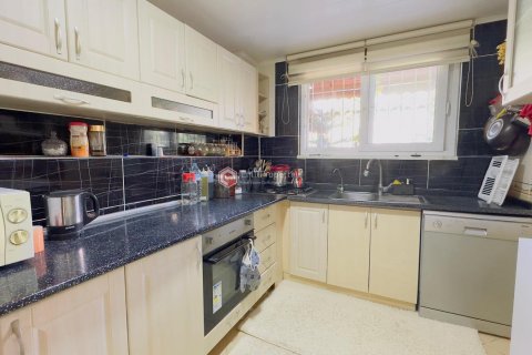 Villa for sale in Alanya, Antalya, Turkey, 4 bedrooms, 220m2, No. 191978 – photo 18